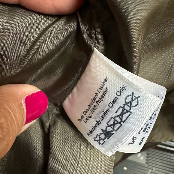 Eddie Bauer Women Large Leather Jacket - Picture 9 of 9